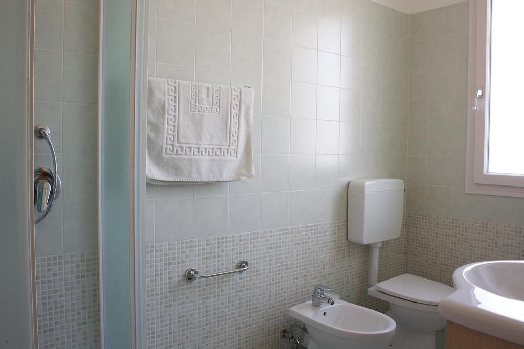 Hotel La Via Del Volano Codigoro Habitación foto